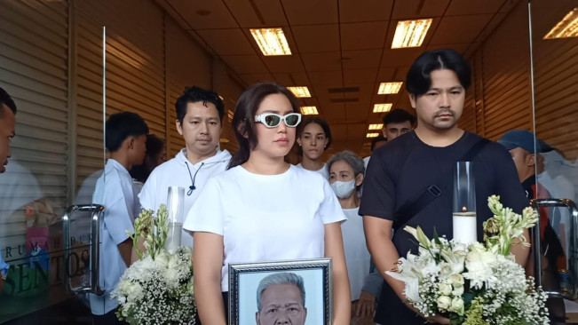 Abu Jenazah Ayah Jessica Iskandar Dilarung di Laut Ancol